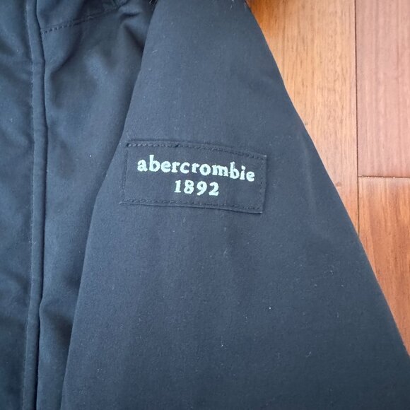 Abercrombie & Fitch Kids (Boys) Black Ultimate Parka (Size 11/12) - Picture 7 of 13